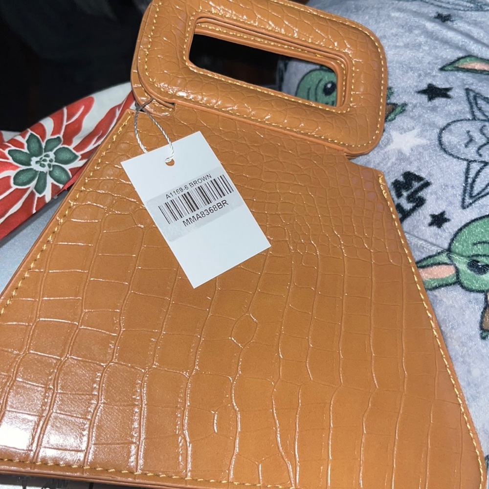 Alligator faux triangle cross body with strap